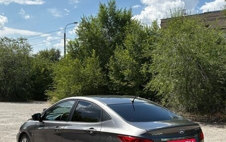 Hyundai Solaris II рестайлинг, 2011 год, 880 000 рублей, 5 фотография