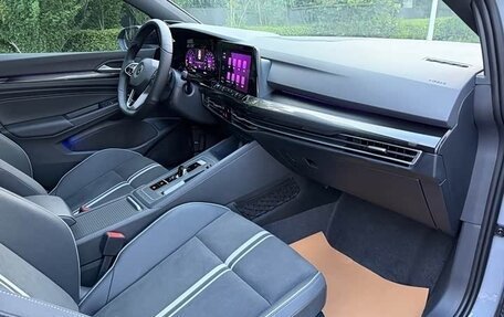 Volkswagen Golf VIII, 2022 год, 1 690 000 рублей, 7 фотография