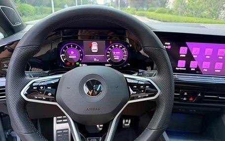 Volkswagen Golf VIII, 2022 год, 1 690 000 рублей, 10 фотография