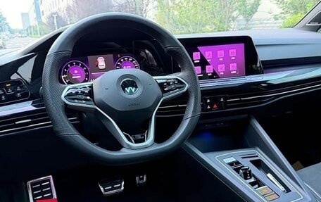 Volkswagen Golf VIII, 2022 год, 1 690 000 рублей, 11 фотография