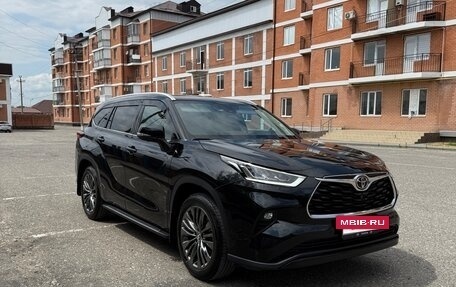 Toyota Highlander, 2025 год, 5 350 000 рублей, 3 фотография