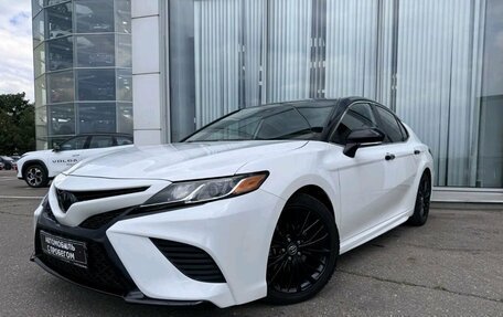 Toyota Camry, 2020 год, 2 450 000 рублей, 2 фотография