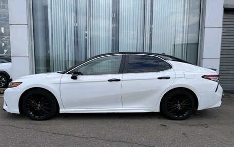 Toyota Camry, 2020 год, 2 450 000 рублей, 4 фотография