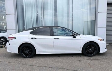 Toyota Camry, 2020 год, 2 450 000 рублей, 5 фотография