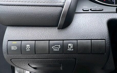 Toyota Camry, 2020 год, 2 450 000 рублей, 15 фотография
