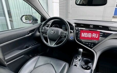 Toyota Camry, 2020 год, 2 450 000 рублей, 8 фотография