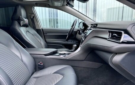 Toyota Camry, 2020 год, 2 450 000 рублей, 12 фотография