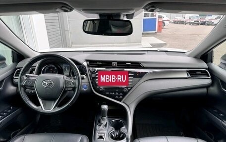 Toyota Camry, 2020 год, 2 450 000 рублей, 7 фотография