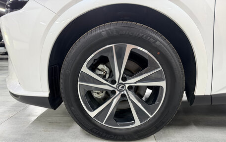 Lexus RX IV рестайлинг, 2023 год, 8 960 000 рублей, 13 фотография