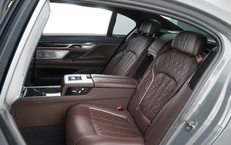BMW 7 серия, 2019 год, 5 997 077 рублей, 9 фотография