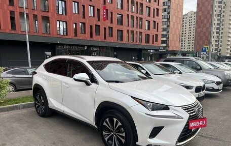 Lexus NX I, 2019 год, 2 350 000 рублей, 3 фотография