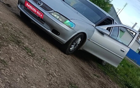 Opel Vectra B рестайлинг, 1998 год, 150 000 рублей, 1 фотография