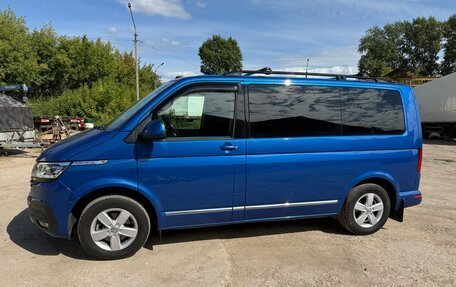 Volkswagen Caravelle T6 рестайлинг, 2020 год, 4 200 000 рублей, 2 фотография