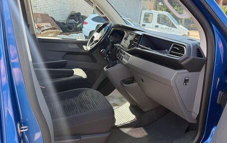 Volkswagen Caravelle T6 рестайлинг, 2020 год, 4 200 000 рублей, 10 фотография