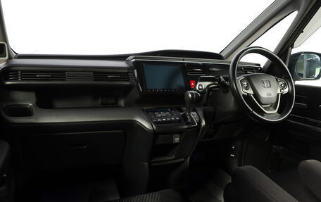 Honda Stepwgn IV, 2015 год, 1 849 000 рублей, 8 фотография
