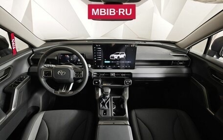 Toyota RAV4, 2026 год, 4 300 000 рублей, 14 фотография