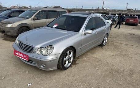 Mercedes-Benz C-Класс, 2003 год, 700 000 рублей, 3 фотография