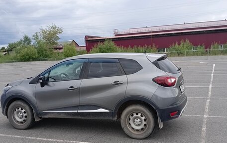 Renault Kaptur I рестайлинг, 2017 год, 1 220 000 рублей, 1 фотография