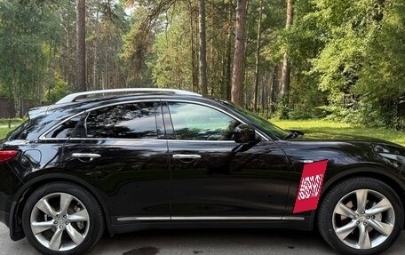 Infiniti FX II, 2011 год, 2 200 000 рублей, 2 фотография
