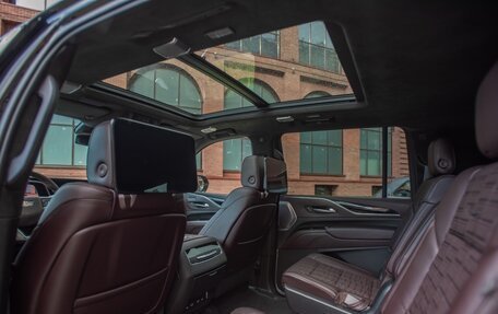 Cadillac Escalade V, 2021 год, 10 500 000 рублей, 17 фотография