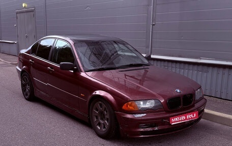 BMW 3 серия, 1999 год, 256 000 рублей, 1 фотография