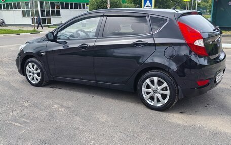 Hyundai Solaris II рестайлинг, 2012 год, 720 000 рублей, 2 фотография