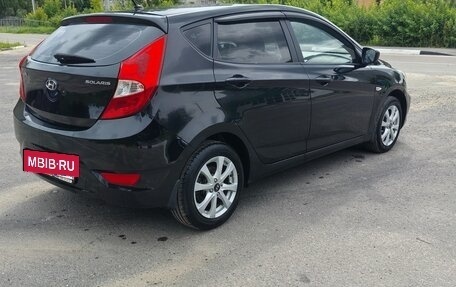 Hyundai Solaris II рестайлинг, 2012 год, 720 000 рублей, 4 фотография