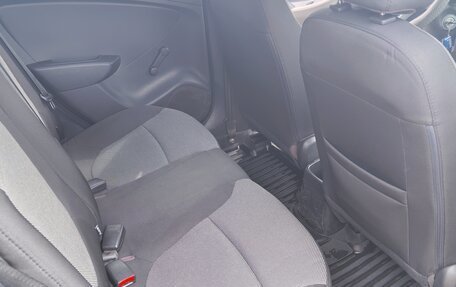Hyundai Solaris II рестайлинг, 2012 год, 720 000 рублей, 11 фотография