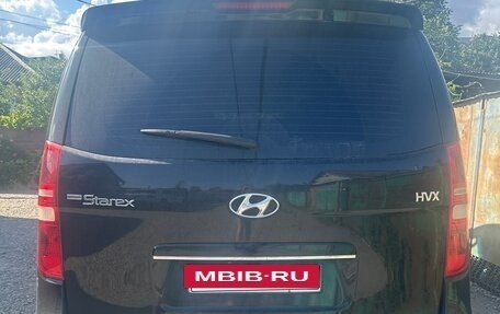 Hyundai Grand Starex Grand Starex I рестайлинг 2, 2010 год, 1 500 000 рублей, 2 фотография