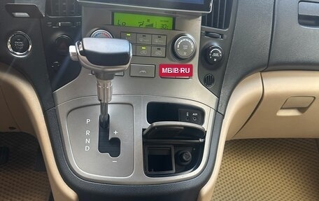 Hyundai Grand Starex Grand Starex I рестайлинг 2, 2010 год, 1 500 000 рублей, 5 фотография