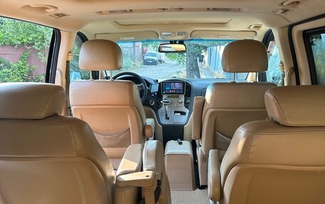 Hyundai Grand Starex Grand Starex I рестайлинг 2, 2010 год, 1 500 000 рублей, 15 фотография