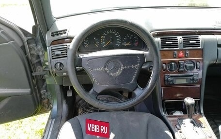 Mercedes-Benz E-Класс, 1996 год, 300 000 рублей, 5 фотография