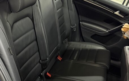 Volkswagen Golf R VII, 2015 год, 4 000 000 рублей, 25 фотография