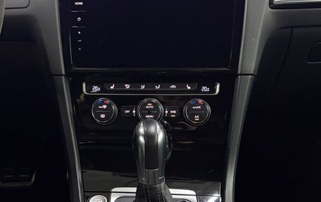 Volkswagen Golf R VII, 2015 год, 4 000 000 рублей, 21 фотография