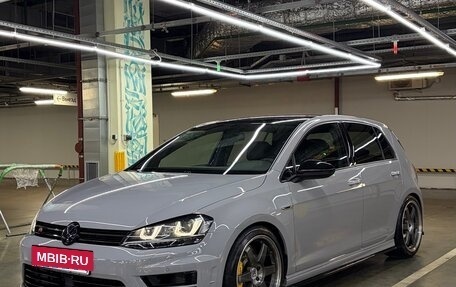 Volkswagen Golf R VII, 2015 год, 4 000 000 рублей, 12 фотография