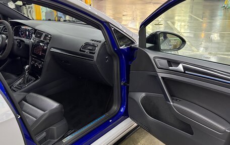 Volkswagen Golf R VII, 2015 год, 4 000 000 рублей, 31 фотография