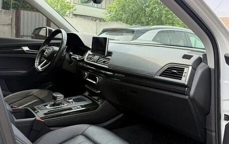 Audi Q5, 2019 год, 2 780 000 рублей, 7 фотография