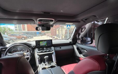Toyota Land Cruiser, 2022 год, 12 000 000 рублей, 10 фотография