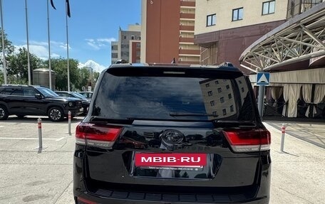 Toyota Land Cruiser, 2022 год, 12 000 000 рублей, 6 фотография