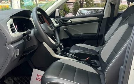 Volkswagen T-Roc I, 2023 год, 1 485 111 рублей, 12 фотография