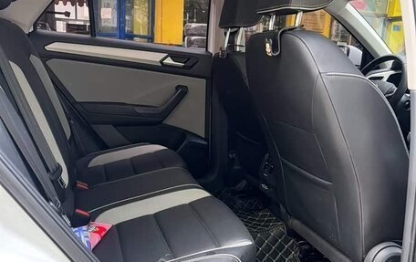 Volkswagen T-Roc I, 2023 год, 1 485 111 рублей, 13 фотография