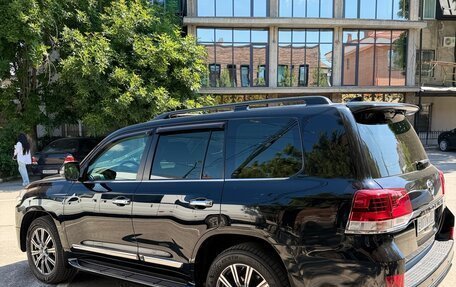 Toyota Land Cruiser 200, 2017 год, 10 700 000 рублей, 7 фотография