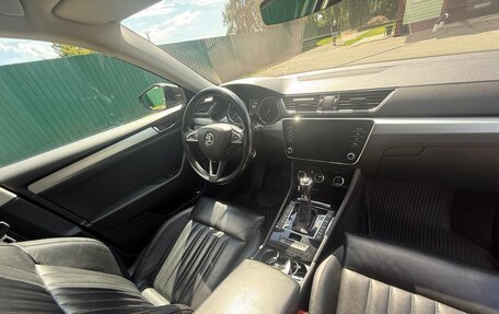 Skoda Superb III рестайлинг, 2018 год, 2 400 000 рублей, 8 фотография