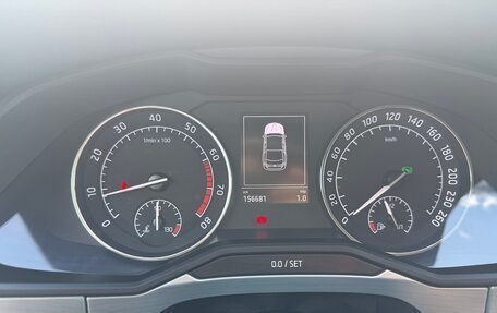 Skoda Superb III рестайлинг, 2018 год, 2 400 000 рублей, 13 фотография