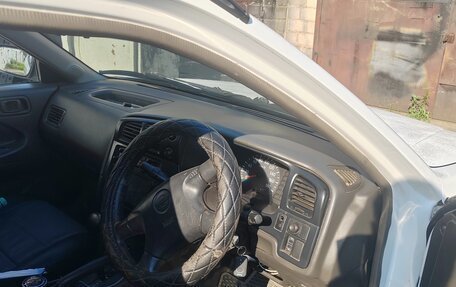 Nissan Expert, 2002 год, 325 000 рублей, 11 фотография