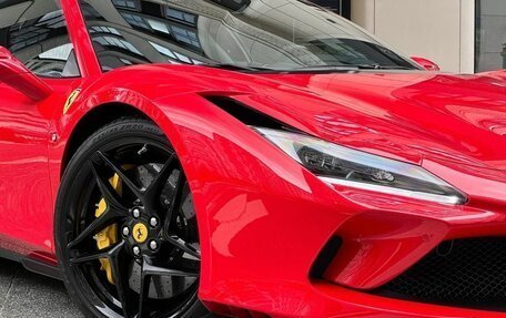 Ferrari F8, 2023 год, 23 000 000 рублей, 2 фотография