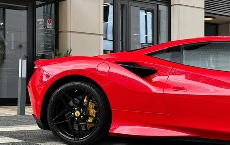 Ferrari F8, 2023 год, 23 000 000 рублей, 14 фотография