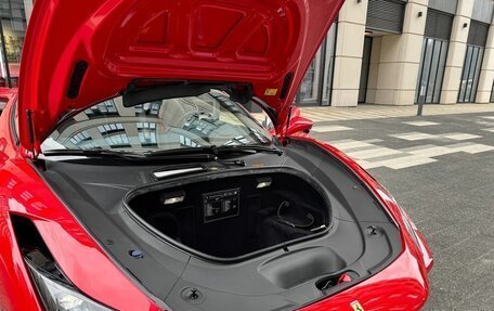 Ferrari F8, 2023 год, 23 000 000 рублей, 27 фотография