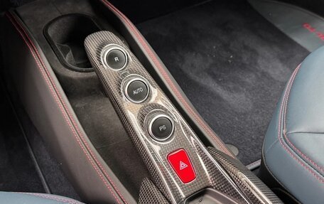 Ferrari F8, 2023 год, 23 000 000 рублей, 24 фотография
