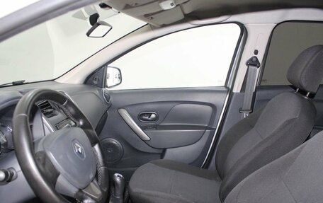 Renault Logan II, 2016 год, 749 900 рублей, 8 фотография